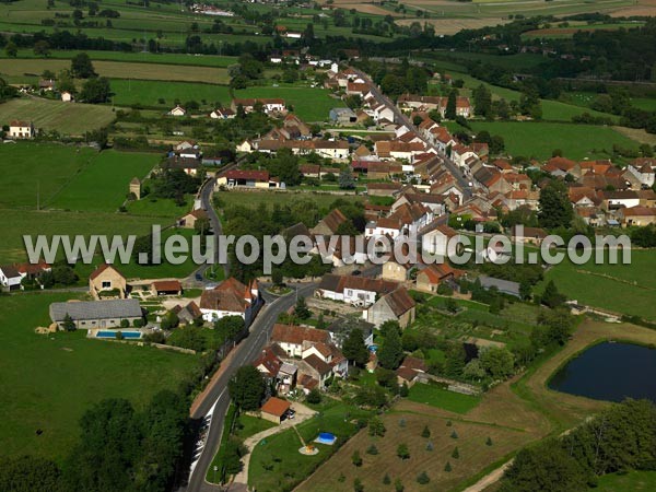 Photo aérienne de Genouilly