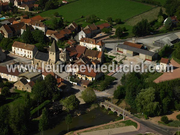 Photo aérienne de Genouilly