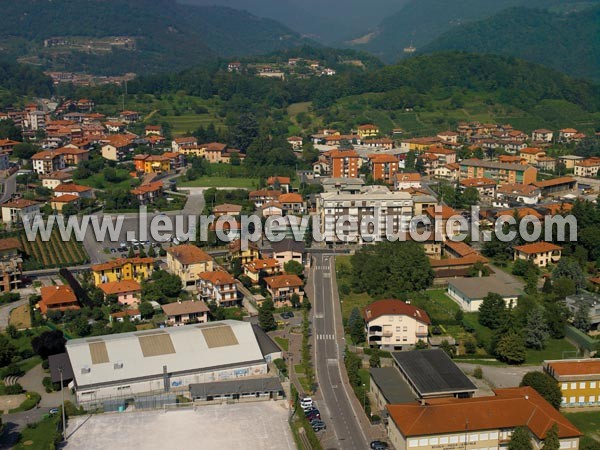 Photo aérienne de Almenno San Salvatore