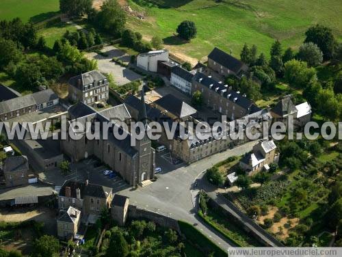 Photo aérienne de Lassay-les-Chteaux