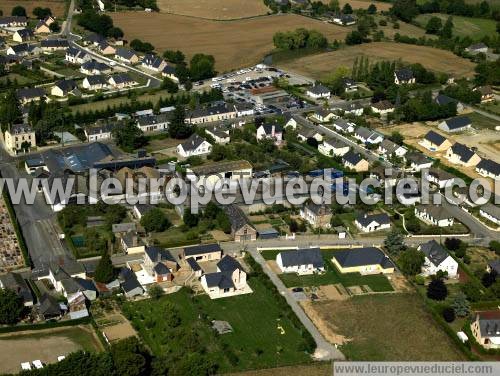 Photo aérienne de Quelaines-Saint-Gault