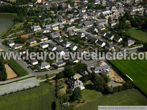 Photo aérienne de Quelaines-Saint-Gault