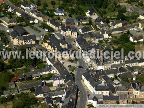 Photo aérienne de Quelaines-Saint-Gault