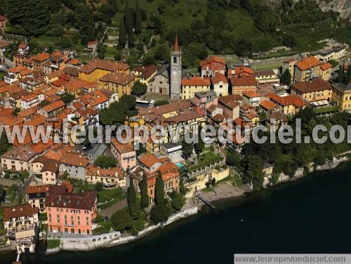 Photo aérienne de Varenna