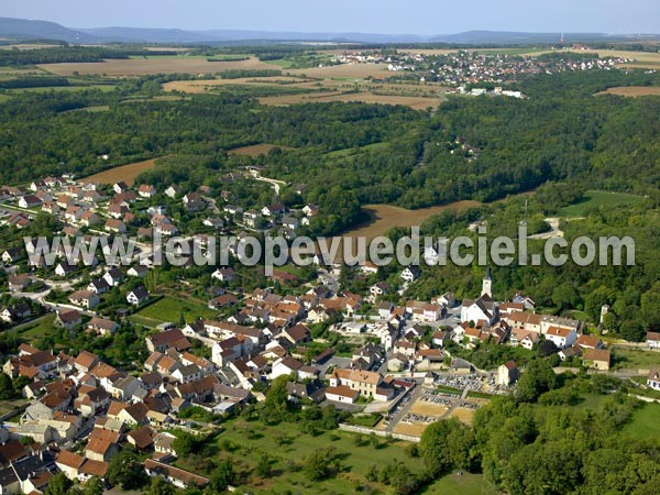 Photo aérienne de Ahuy