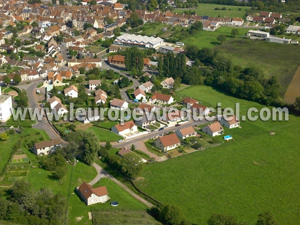 Photo aérienne de Arnay-le-Duc