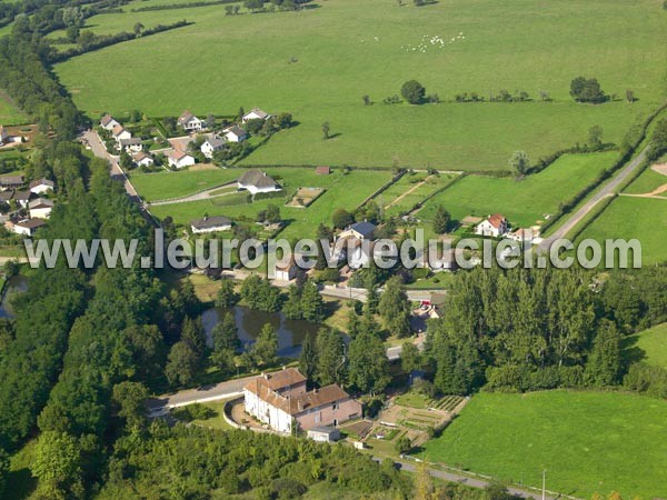 Photo aérienne de Arnay-le-Duc