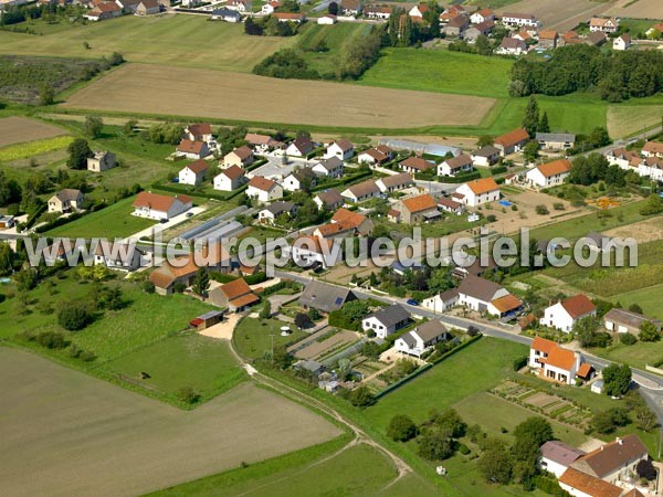 Photo aérienne de Auxonne