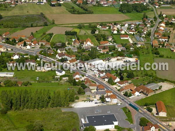 Photo aérienne de Auxonne