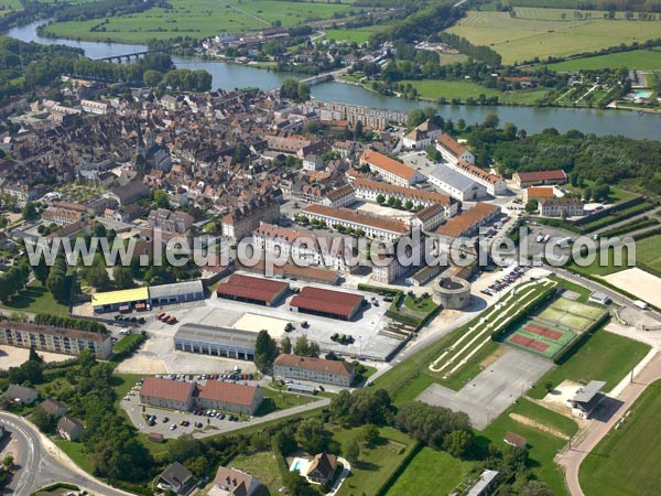 Photo aérienne de Auxonne