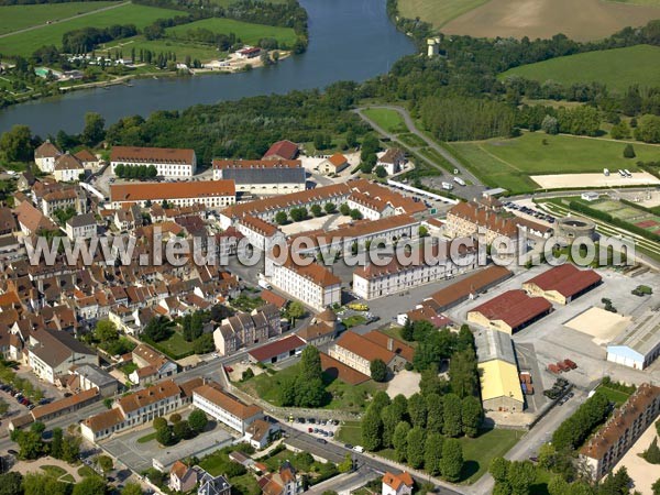 Photo aérienne de Auxonne