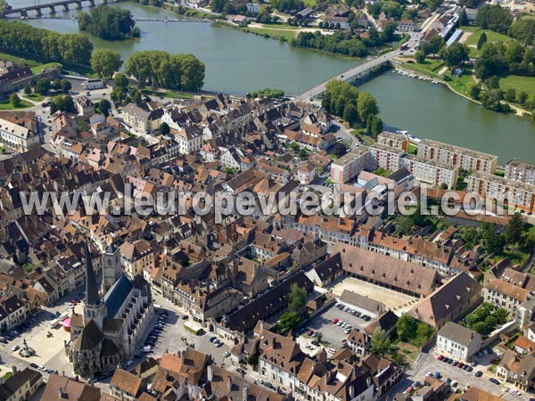 Photo aérienne de Auxonne