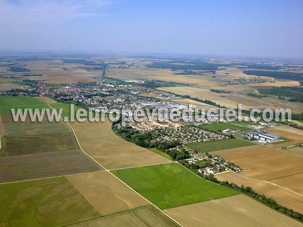 Photo aérienne de Genlis