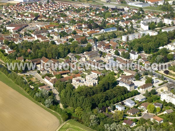 Photo aérienne de Genlis