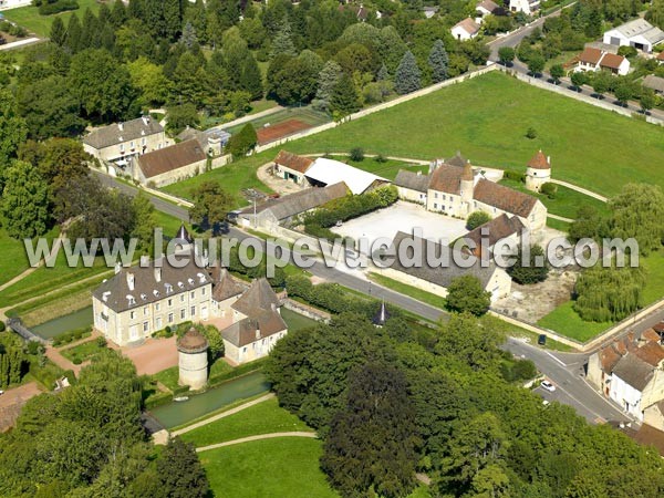 Photo aérienne de Ladoix-Serrigny