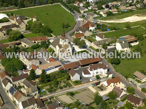 Photo aérienne de Ladoix-Serrigny