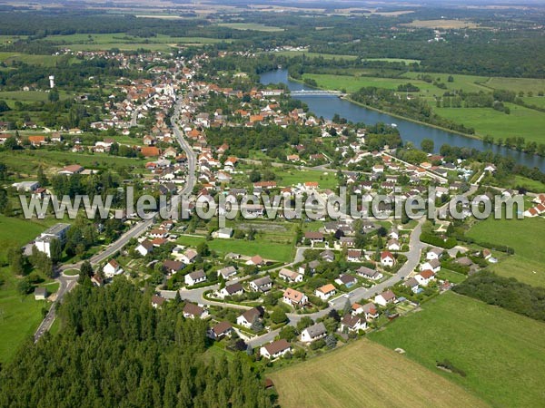 Photo aérienne de Lamarche-sur-Sane