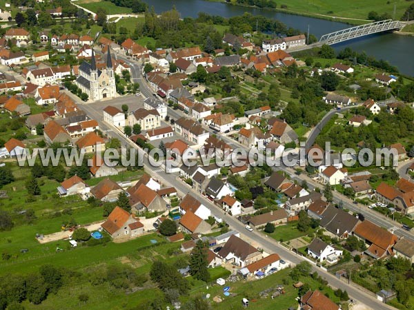 Photo aérienne de Lamarche-sur-Sane