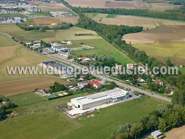 Photo aérienne de Longeault