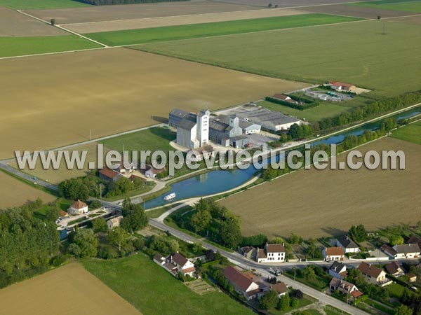 Photo aérienne de Longecourt-en-Plaine