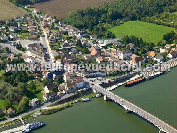 Photo aérienne de Losne