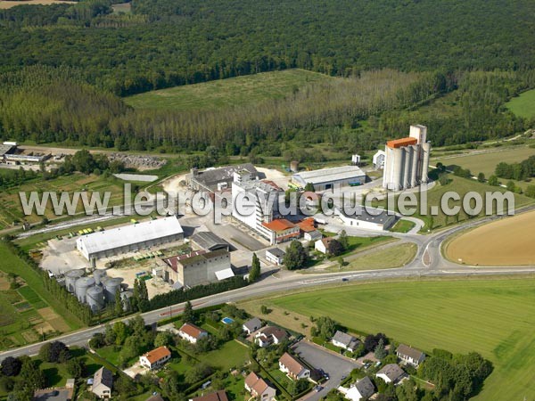 Photo aérienne de Mirebeau-sur-Bèze