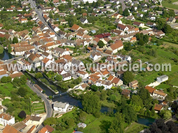 Photo aérienne de Mirebeau-sur-Bze