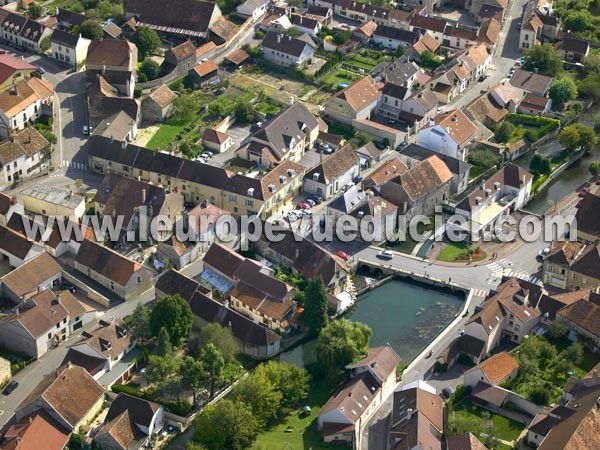 Photo aérienne de Mirebeau-sur-Bze