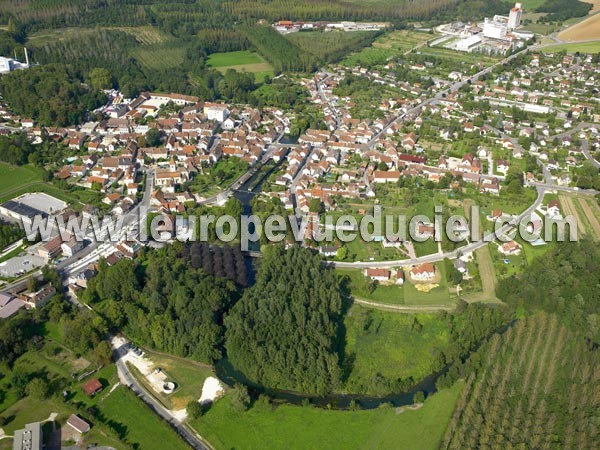 Photo aérienne de Mirebeau-sur-Bze