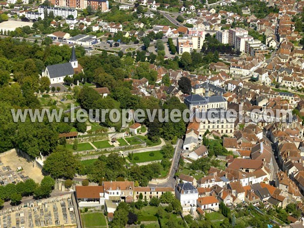 Photo aérienne de Montbard