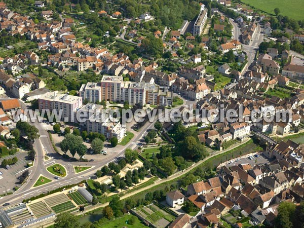 Photo aérienne de Montbard