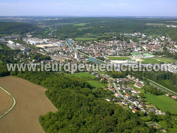 Photo aérienne de Montbard