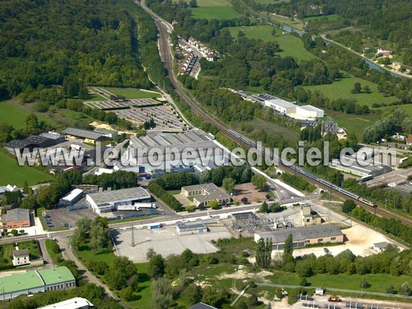 Photo aérienne de Montbard