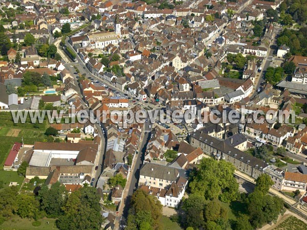 Photo aérienne de Nuits-Saint-Georges