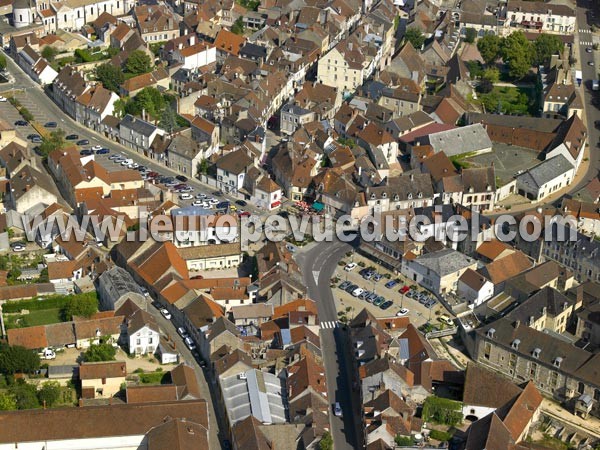 Photo aérienne de Nuits-Saint-Georges