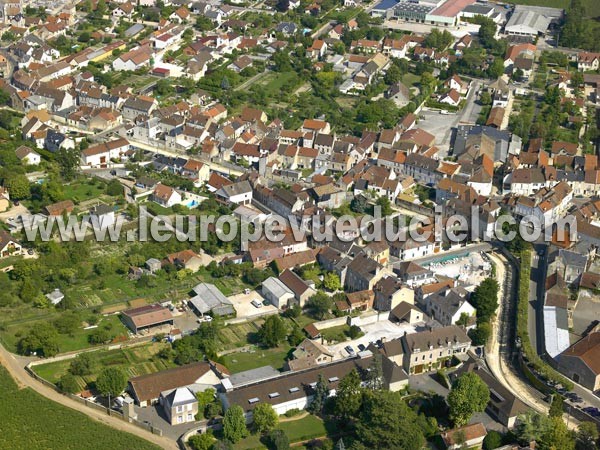 Photo aérienne de Nuits-Saint-Georges