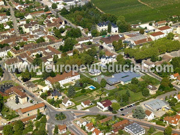 Photo aérienne de Nuits-Saint-Georges