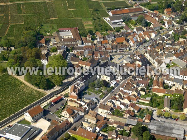 Photo aérienne de Nuits-Saint-Georges