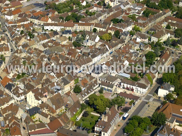 Photo aérienne de Nuits-Saint-Georges