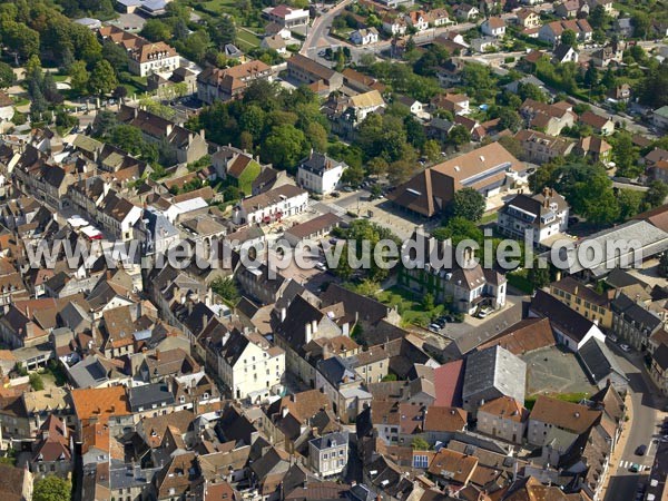 Photo aérienne de Nuits-Saint-Georges