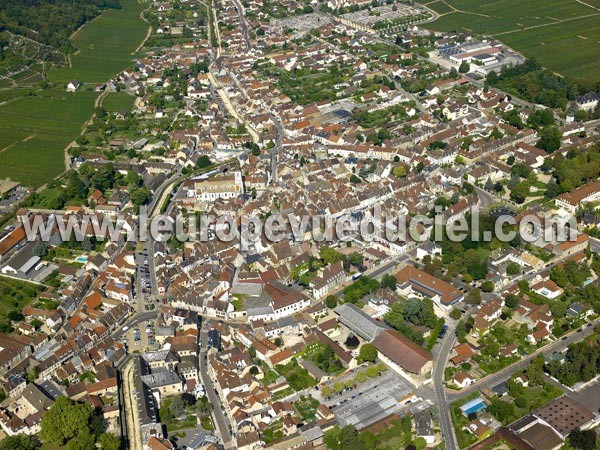 Photo aérienne de Nuits-Saint-Georges