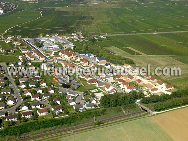 Photo aérienne de Nuits-Saint-Georges