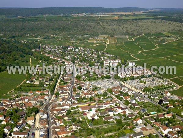 Photo aérienne de Nuits-Saint-Georges