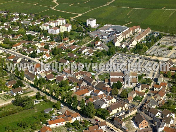 Photo aérienne de Nuits-Saint-Georges