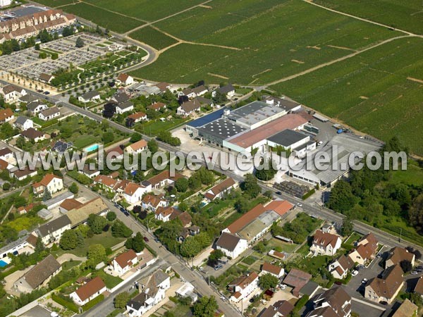 Photo aérienne de Nuits-Saint-Georges