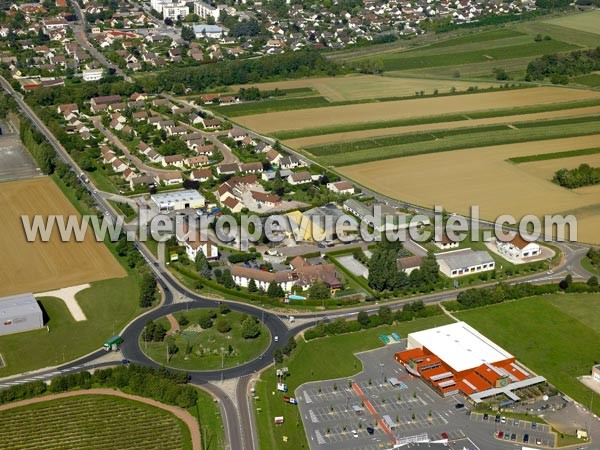 Photo aérienne de Nuits-Saint-Georges