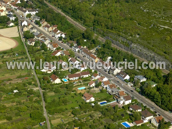 Photo aérienne de Plombires-ls-Dijon