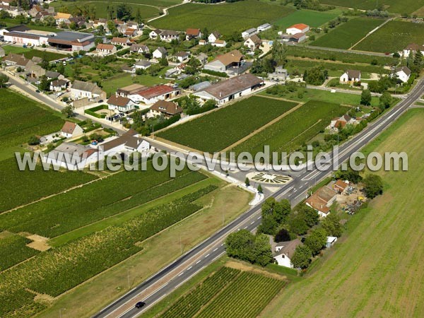 Photo aérienne de Puligny-Montrachet