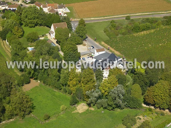 Photo aérienne de Santenay