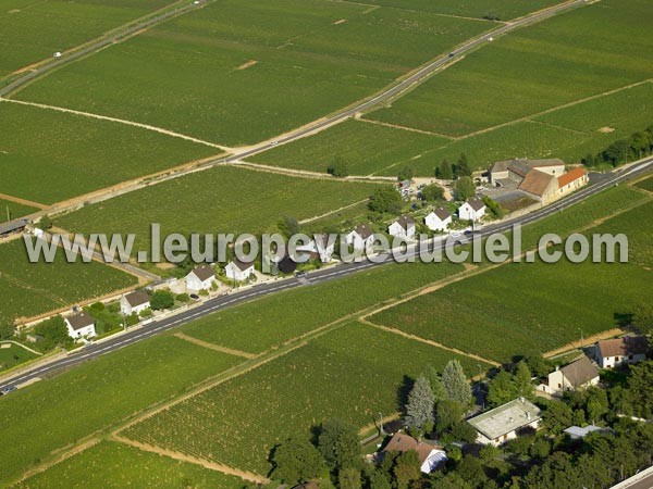 Photo aérienne de Savigny-ls-Beaune